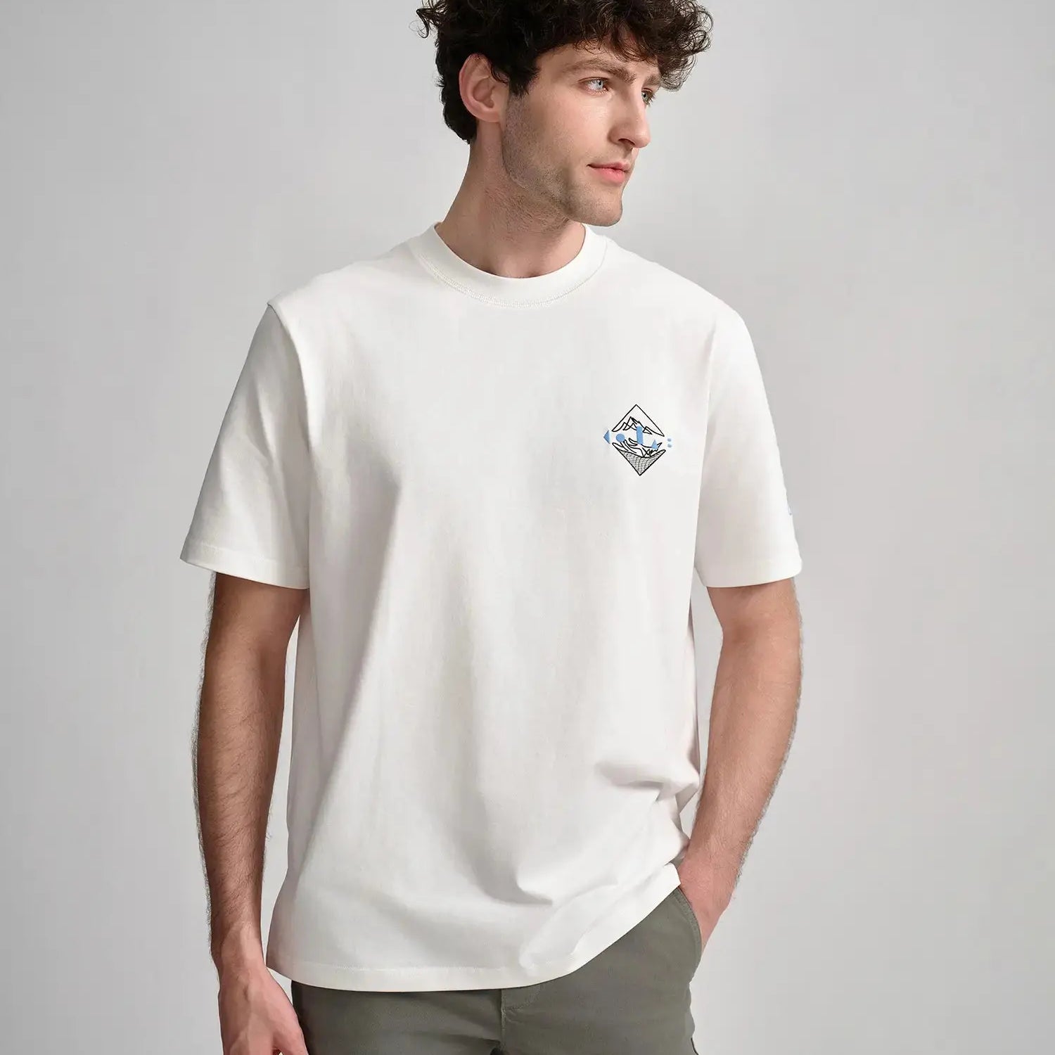 #color_off-white