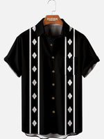 Men??¡ê¡ès Classic collar short sleeve shirt with geometry pattern