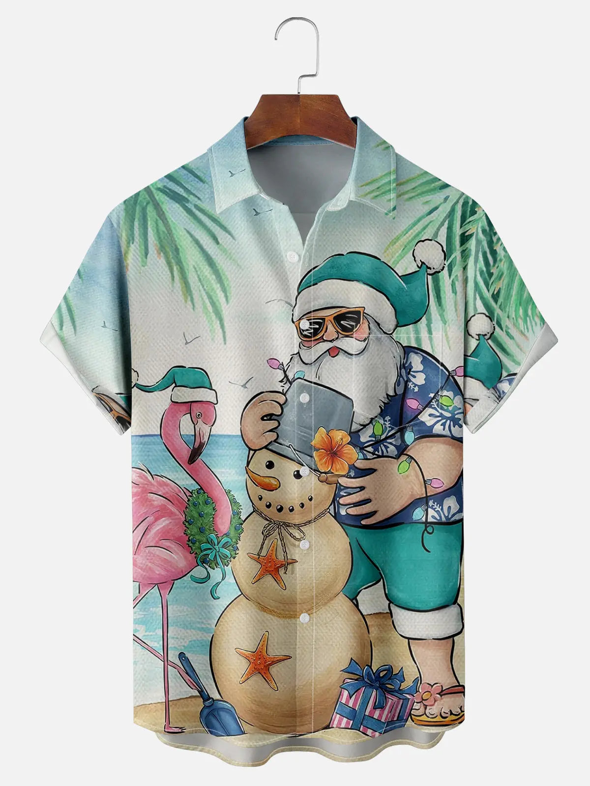 Santa Building Sand Snowman On the Beach with a Flamingo Short Sleeve Shirt, mens short sleeve shirts?¡§o?big and tall mens shirts?¡§o?short sleeve shirts for men?¡§o?mens 4xl shirts?¡§o?casual short sleeve shirts