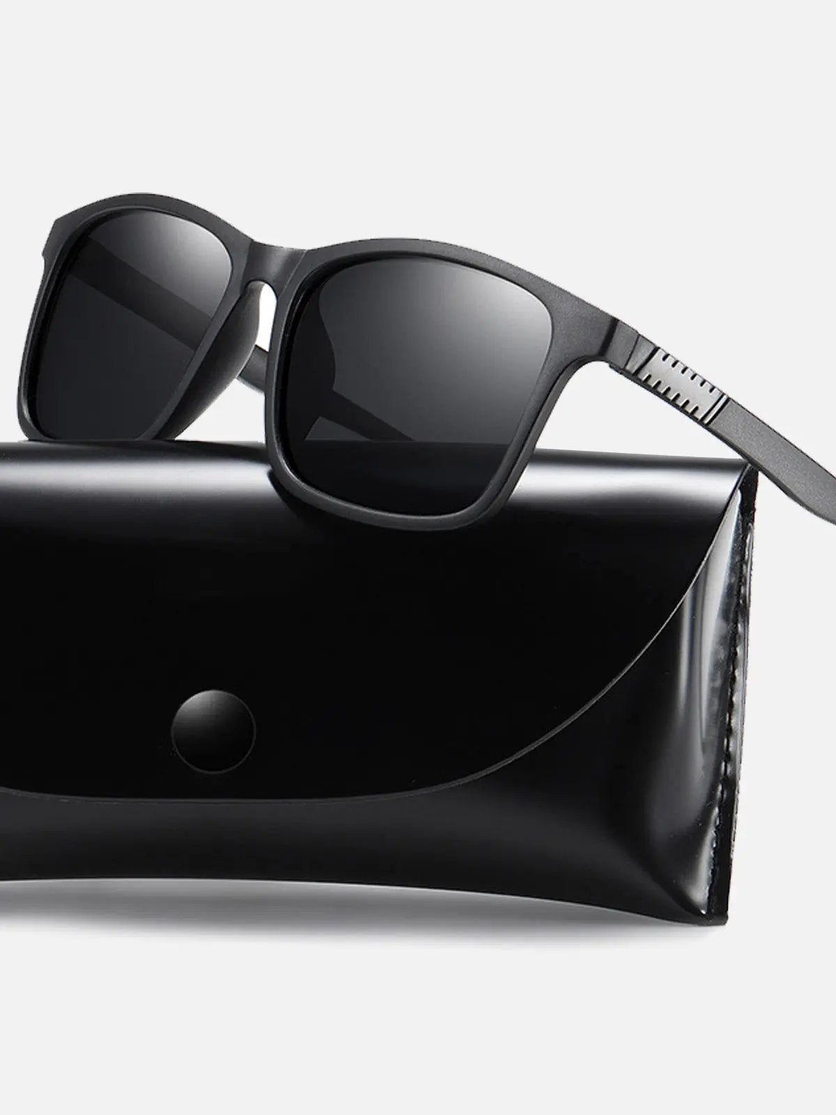 Contemporary Wayfarer Temple Accent Sunglasses Eleven Oasis